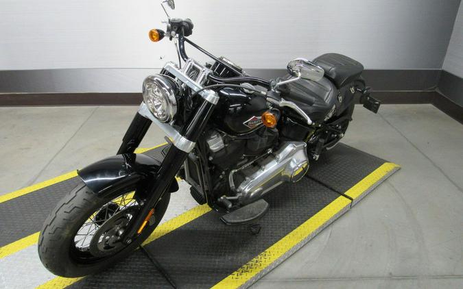 2020 Harley-Davidson® FLSL - Softail® Softail Slim®