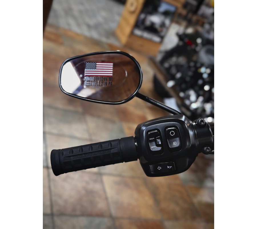 2026 Harley-Davidson® Heritage Classic Vivid Black Black Cast Wheels