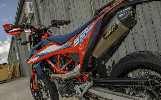 2023 KTM SMC 690 R