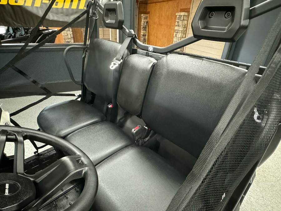 2025 Can-Am Defender DPS HD7
