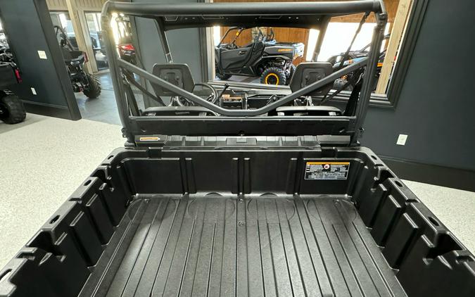 2025 Can-Am Defender DPS HD7