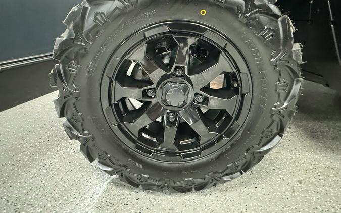 2025 Can-Am Defender DPS HD7