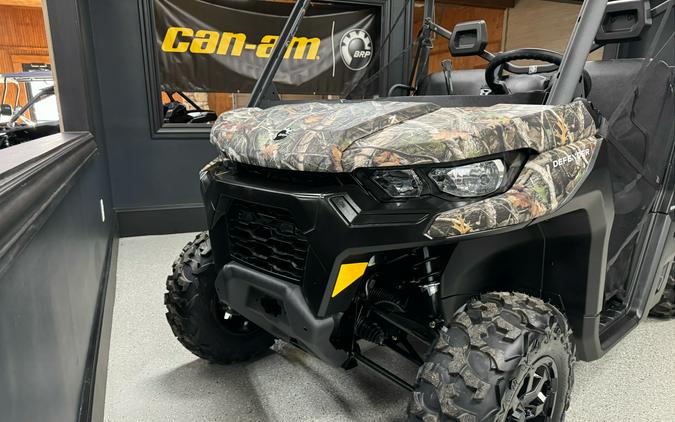 2025 Can-Am Defender DPS HD7