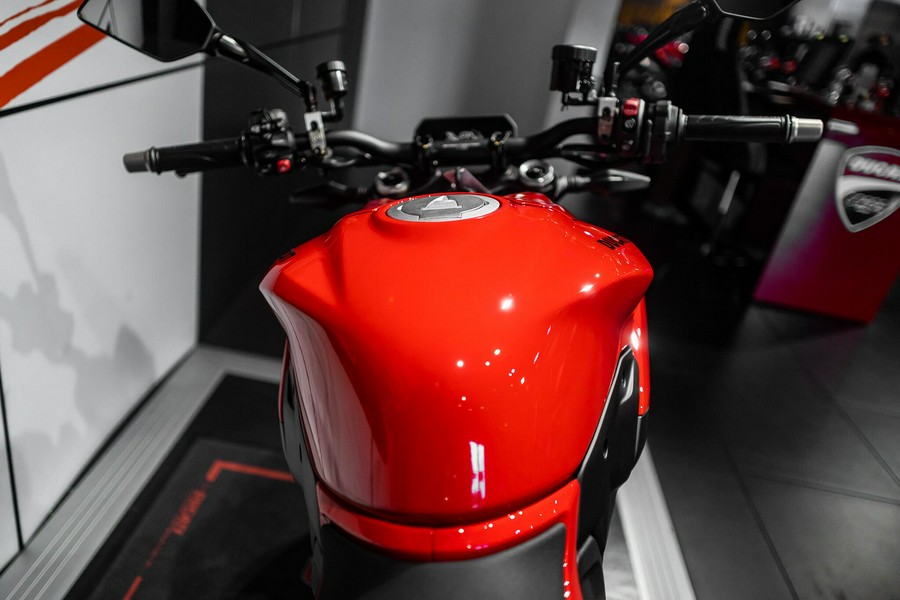 2026 Ducati Streetfighter V2 896