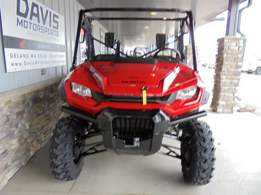 2024 Honda Pioneer 1000 Deluxe