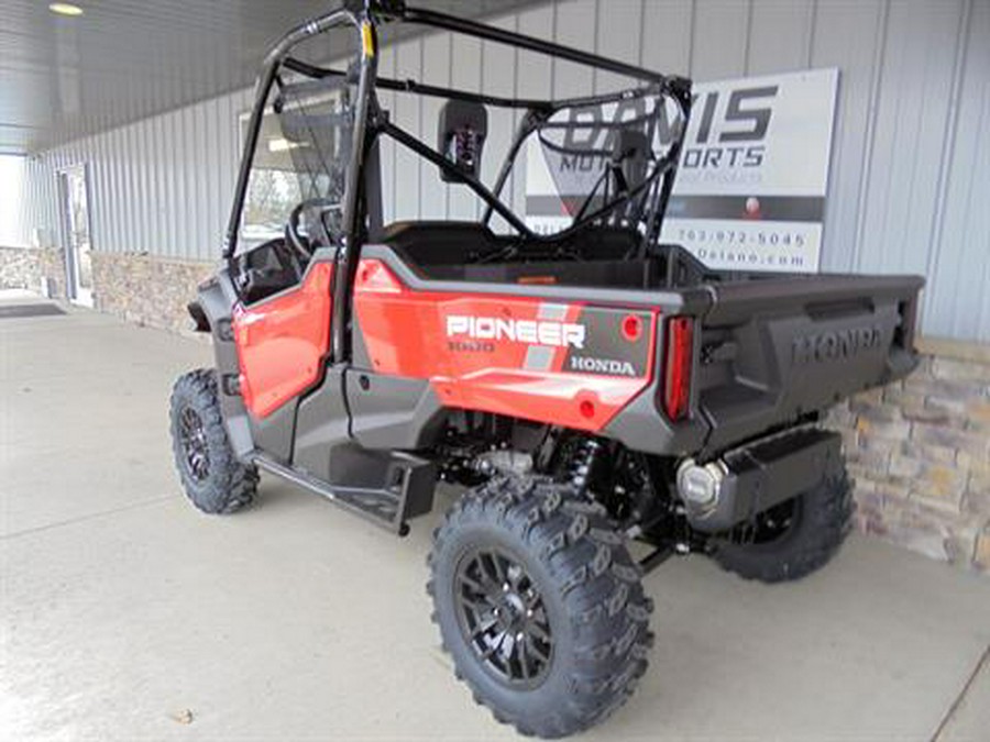 2024 Honda Pioneer 1000 Deluxe