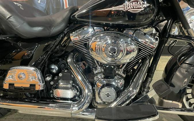 2012 Harley-Davidson FLHTC - Electra Glide Classic