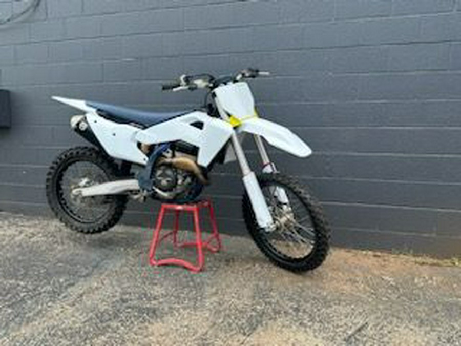 2025 Husqvarna FC 250