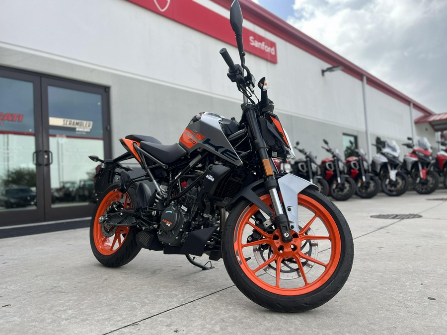 2023 KTM 200 DUKE