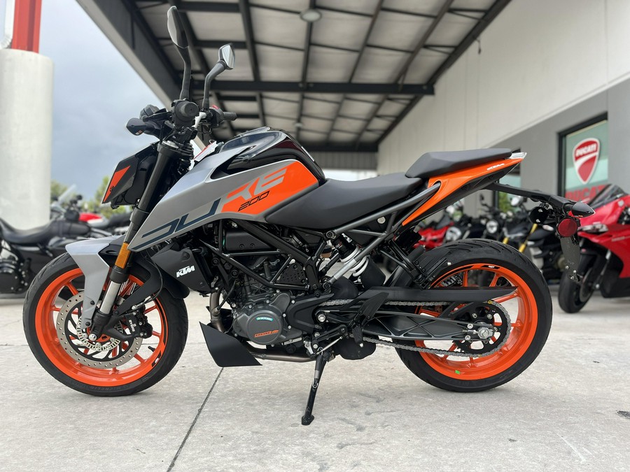 2023 KTM 200 DUKE