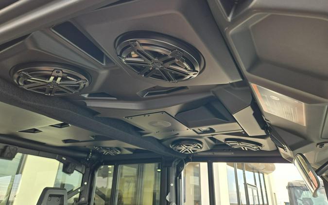 2026 CAN-AM DEFENDER MAX LONE STAR CAB HD11