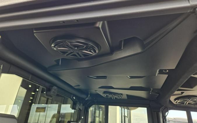 2026 CAN-AM DEFENDER MAX LONE STAR CAB HD11