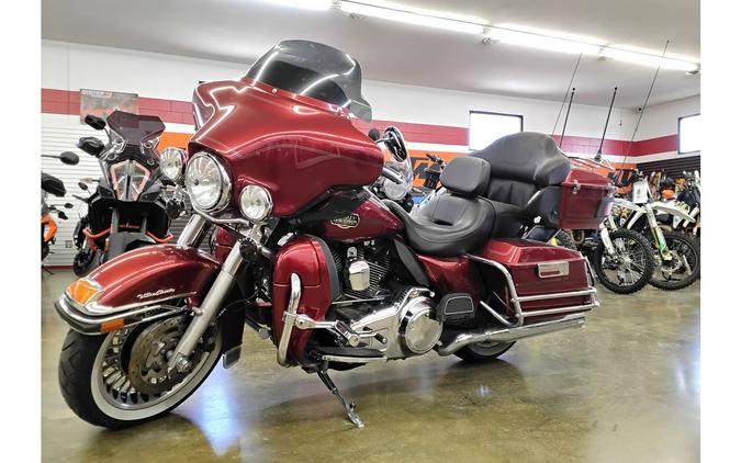 2010 HD ULTRA CLASSIC ELECTRA GLIDE - Harley-Davidson®