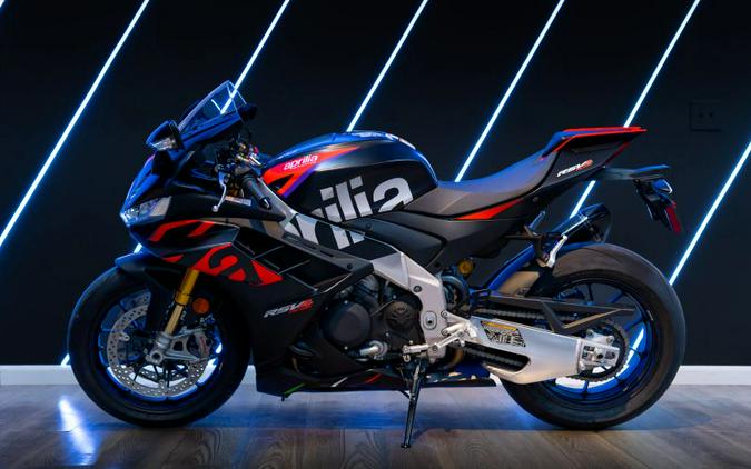 2024 Aprilia RSV4 1100 Factory