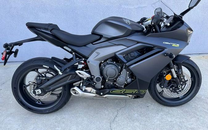 2025 Triumph Daytona 660 Satin Granite/Satin Black