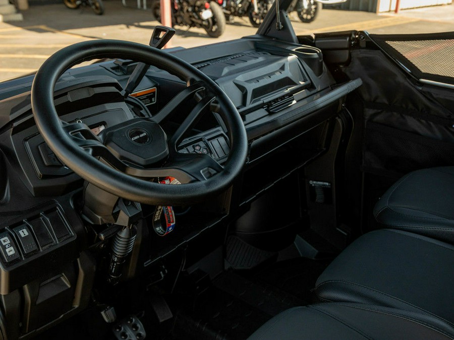 2025 Can-Am Defender MAX XT HD10