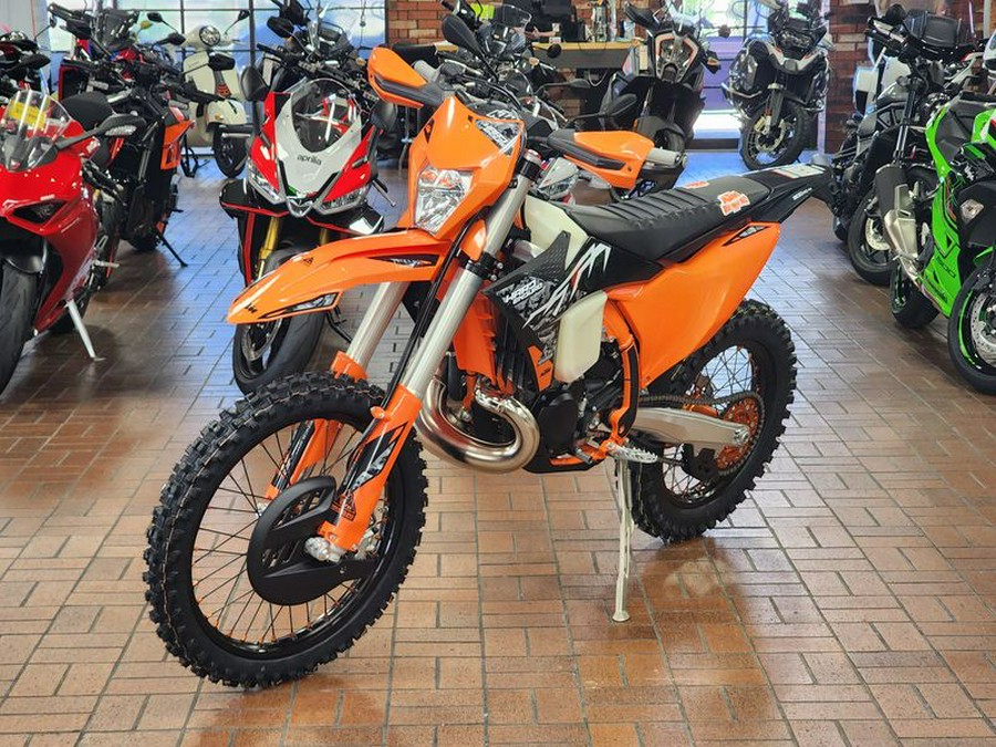 New 2025 KTM 300 XC-W HARDENDURO