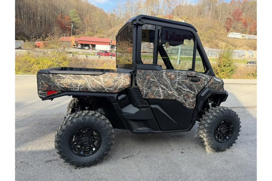 2026 Can-Am DEFENDER LIMITED CAB HD11