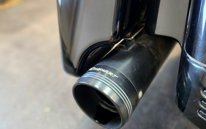 2022 Harley-Davidson® Street Glide® Special Vivid Black