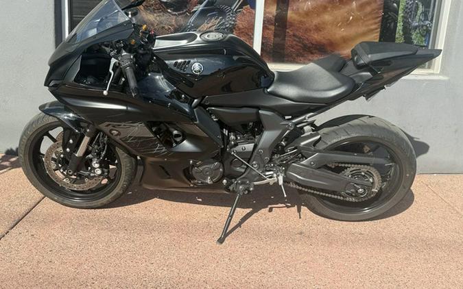 2025 Yamaha YZF R7