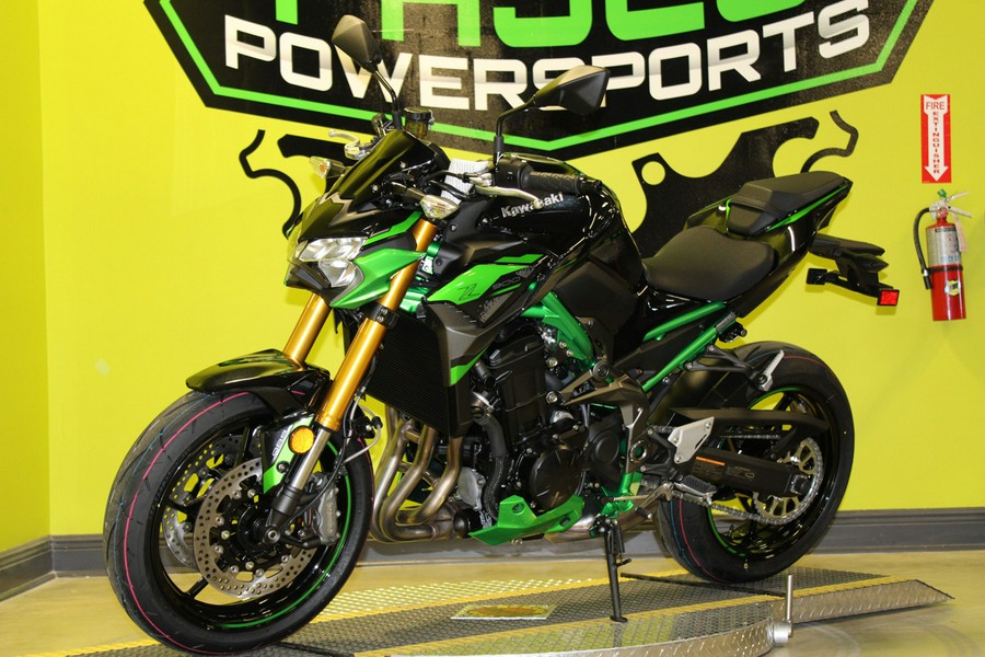 2024 Kawasaki Z900 SE ABS