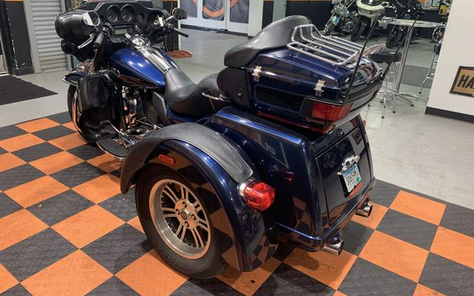 USED 2012 HARLEY-DAVIDSON TRI-GLIDE ULTRA CLASSIC FLHTCUTG FOR SALE NEAR LAKEVILLE, MN