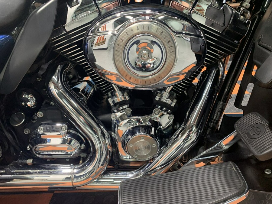 USED 2012 HARLEY-DAVIDSON TRI-GLIDE ULTRA CLASSIC FLHTCUTG FOR SALE NEAR LAKEVILLE, MN