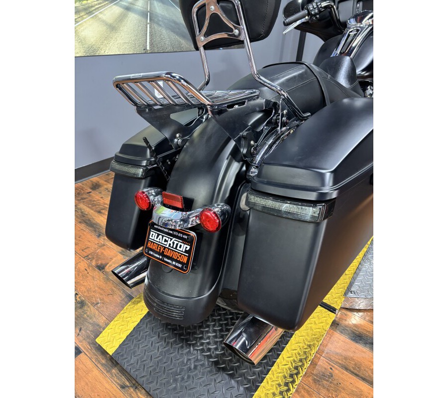 2017 Harley-Davidson® Street Glide® Special BLACK DENIM