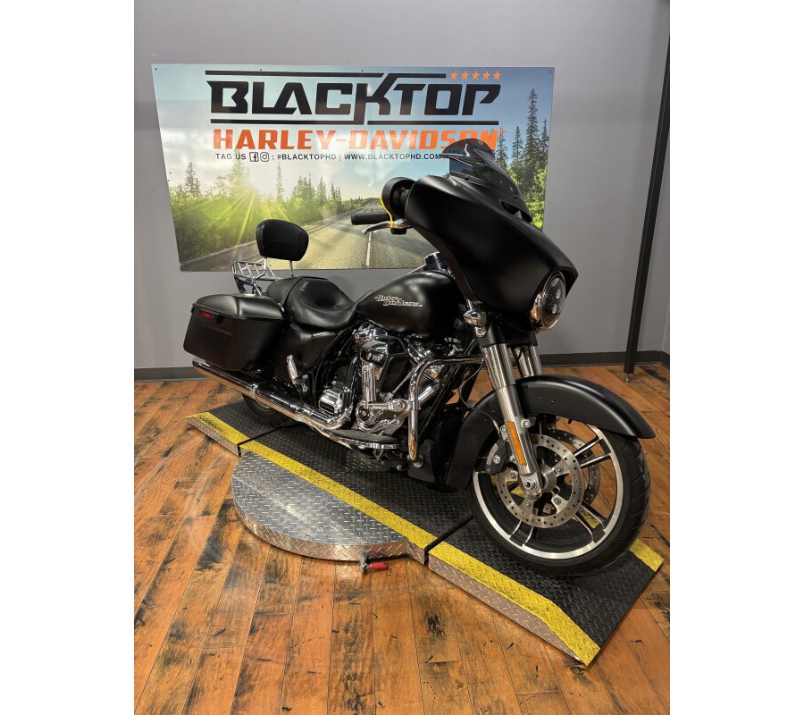 2017 Harley-Davidson® Street Glide® Special BLACK DENIM