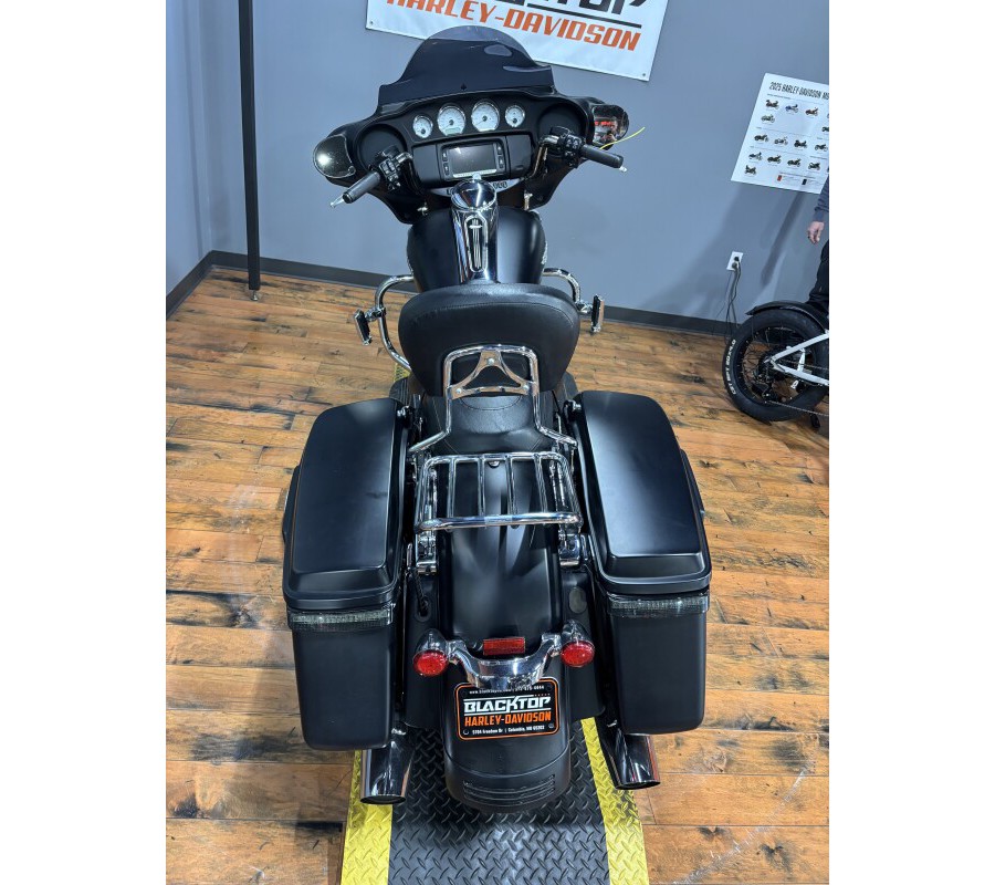 2017 Harley-Davidson® Street Glide® Special BLACK DENIM