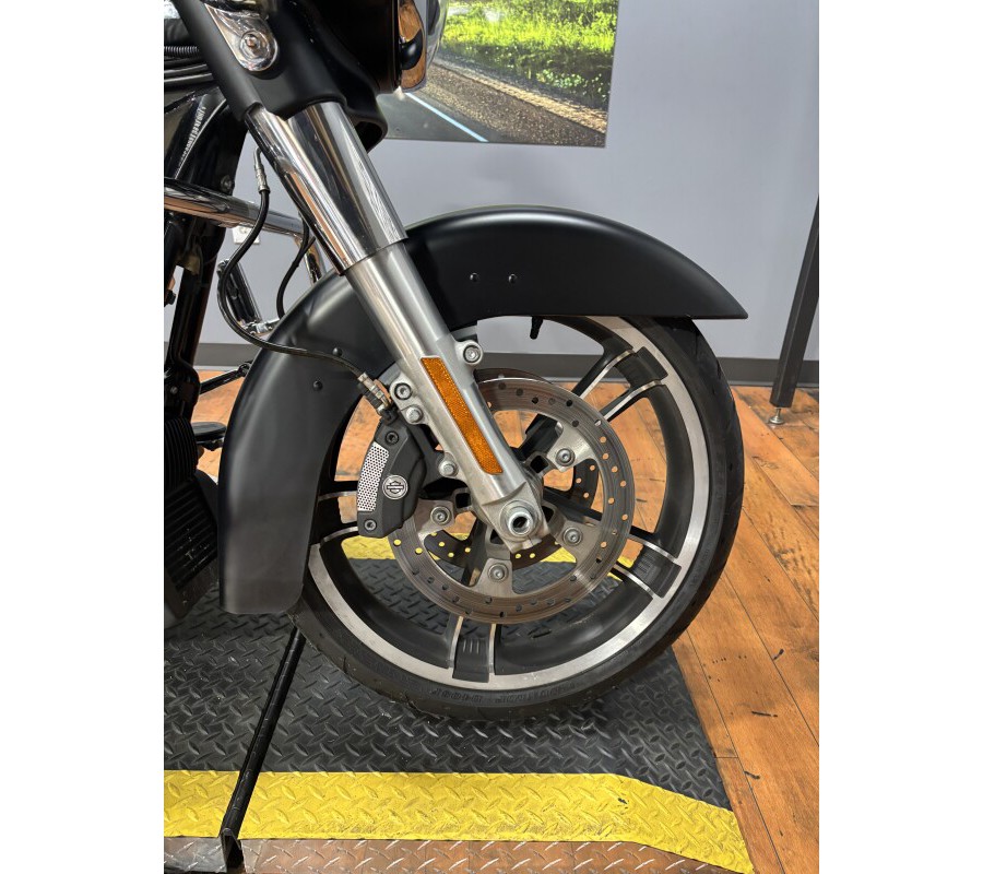 2017 Harley-Davidson® Street Glide® Special BLACK DENIM