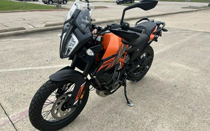 2024 KTM Adventure 390