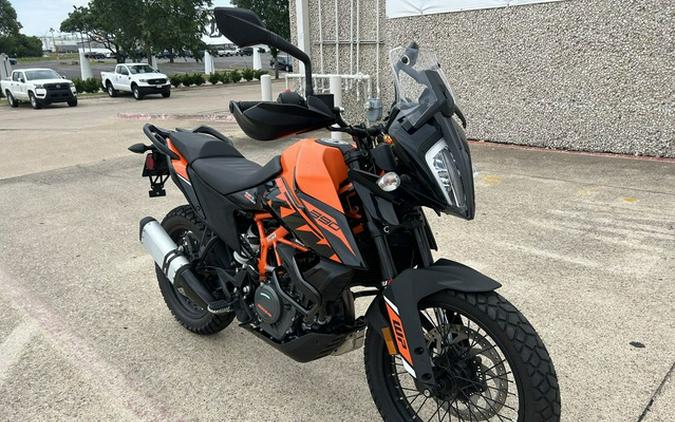 2024 KTM Adventure 390