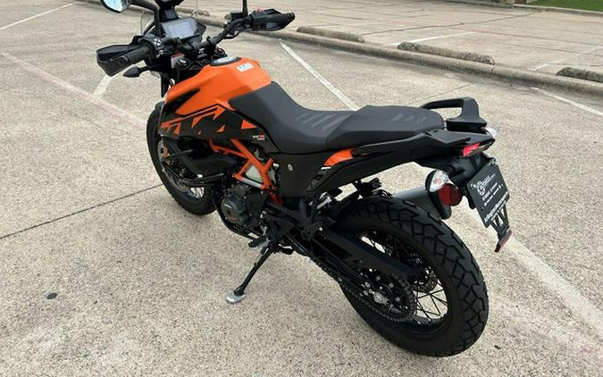 2024 KTM Adventure 390