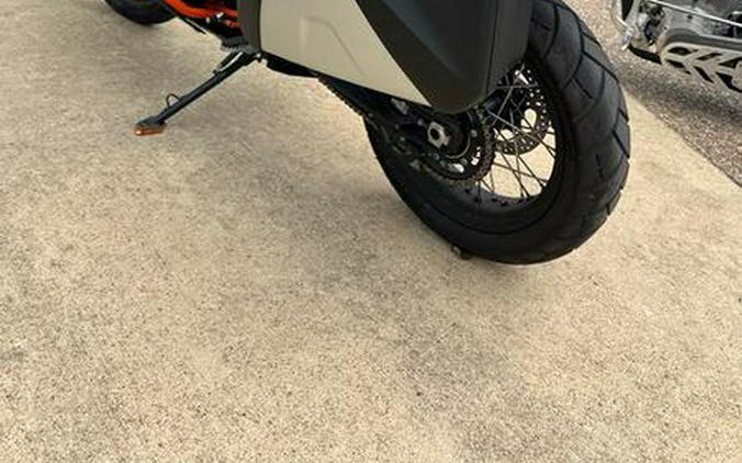 2021 KTM 890 Adventure