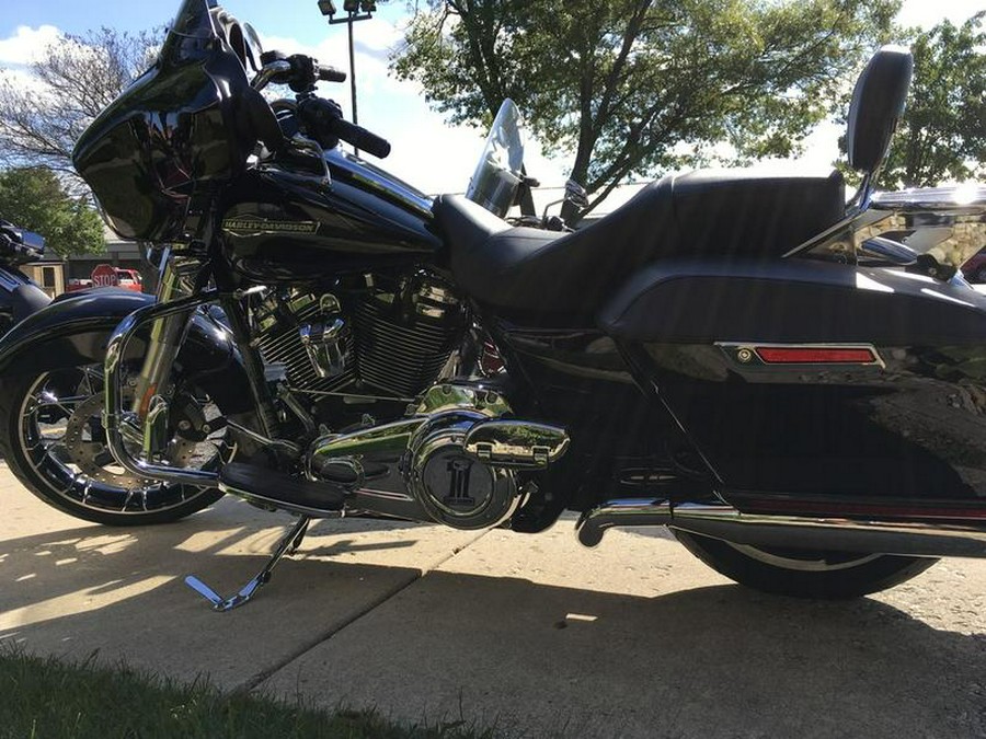 2021 Harley-Davidson® FLHX - Street Glide®