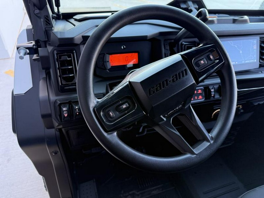 2026 Can-Am® Defender MAX Limited HD11