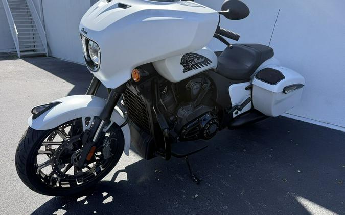 2025 Indian Motorcycle® Chieftain® PowerPlus Dark Horse® Ghost White Metallic Smoke