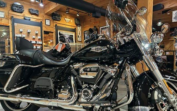 2022 Harley-Davidson Road King Vivid Black