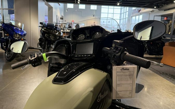 2025 Indian Motorcycle Challenger® Dark Horse® 112