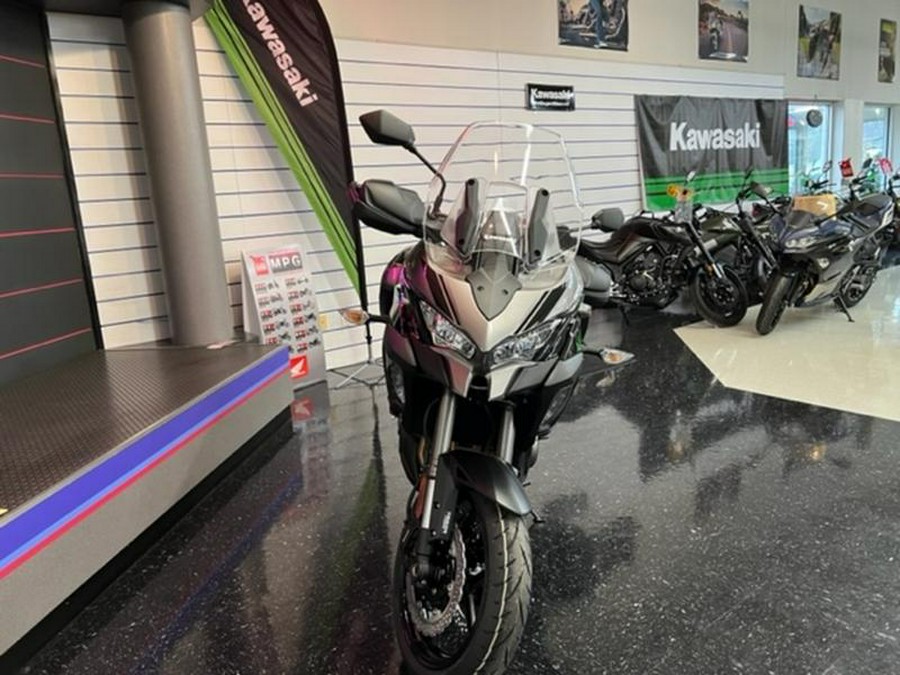 2023 Kawasaki Versys® 1000 SE LT+