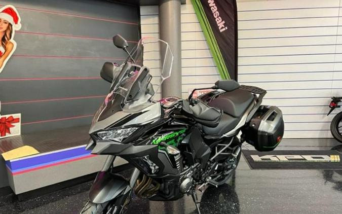 2023 Kawasaki Versys® 1000 SE LT+