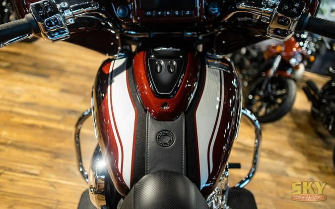 2024 Indian Motorcycle® Chieftain® Limited Maroon Metallic/Graphics