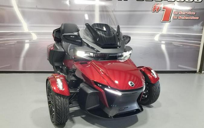 2024 Can-Am® Spyder RT Limited Dark Wheels