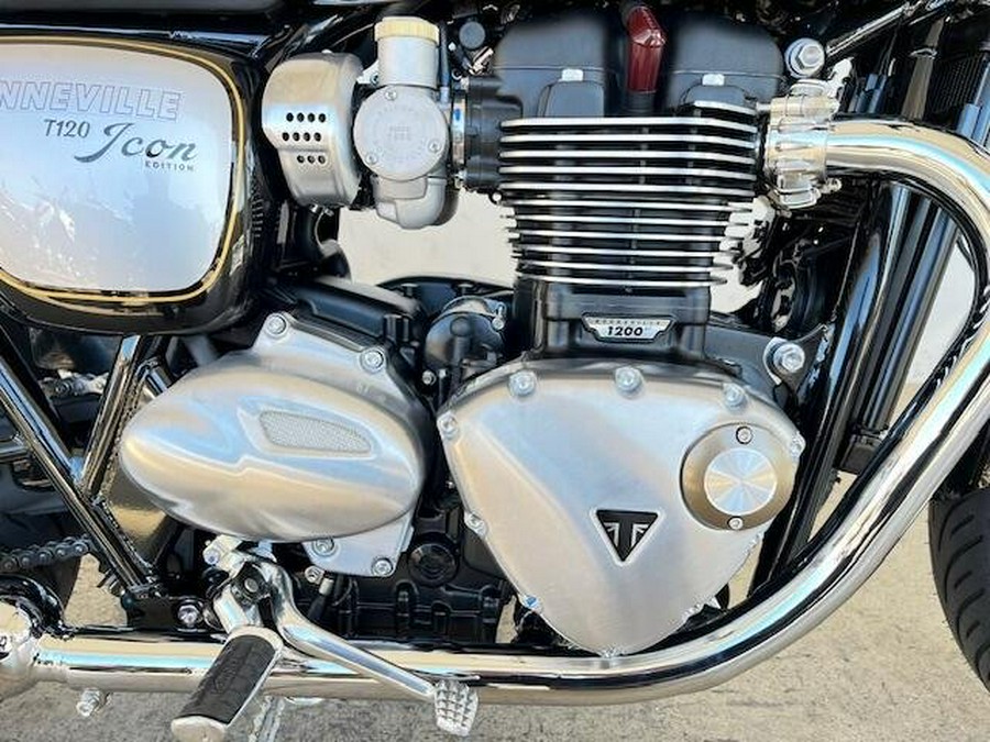 2025 Triumph BONNEVILLE T120
