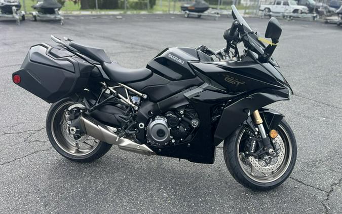 2024 Suzuki GSX-S 1000GT