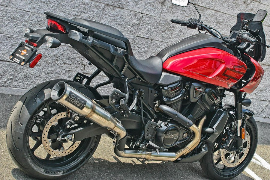 2025 Harley-Davidson® RA1250ST - Pan America® 1250 ST