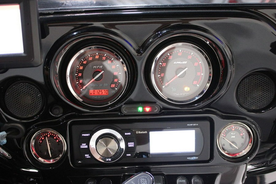 2011 Harley-Davidson FLHXSE2 - CVO Street Glide