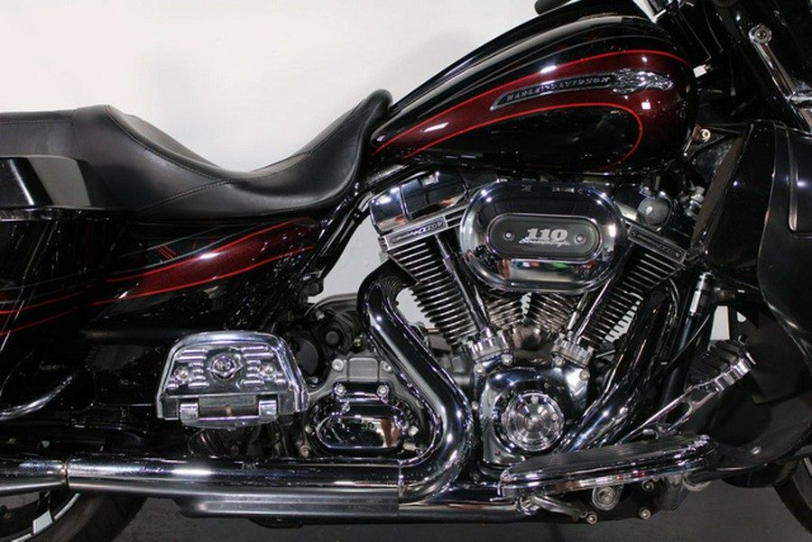 2011 Harley-Davidson FLHXSE2 - CVO Street Glide