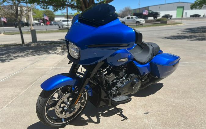 2024 Harley-Davidson® Street Glide® Blue Burst - Black Finish